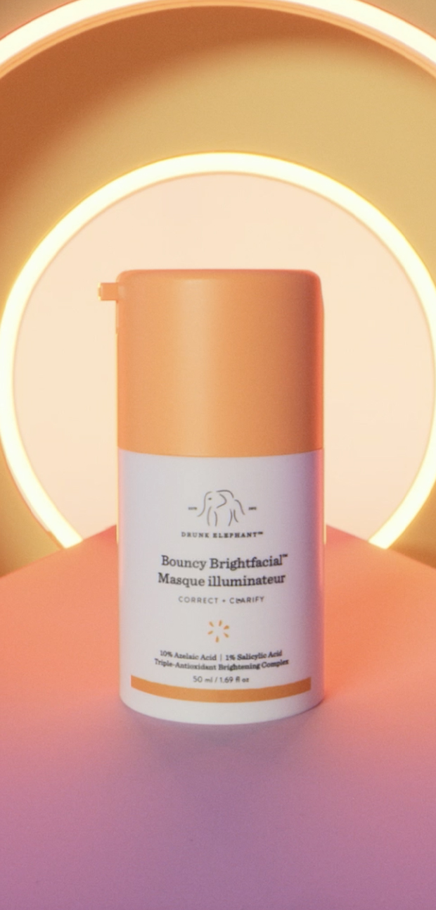 Video introducing Bouncy Birghtfacial™'s benefits and key ingredients  Copy overlay: 